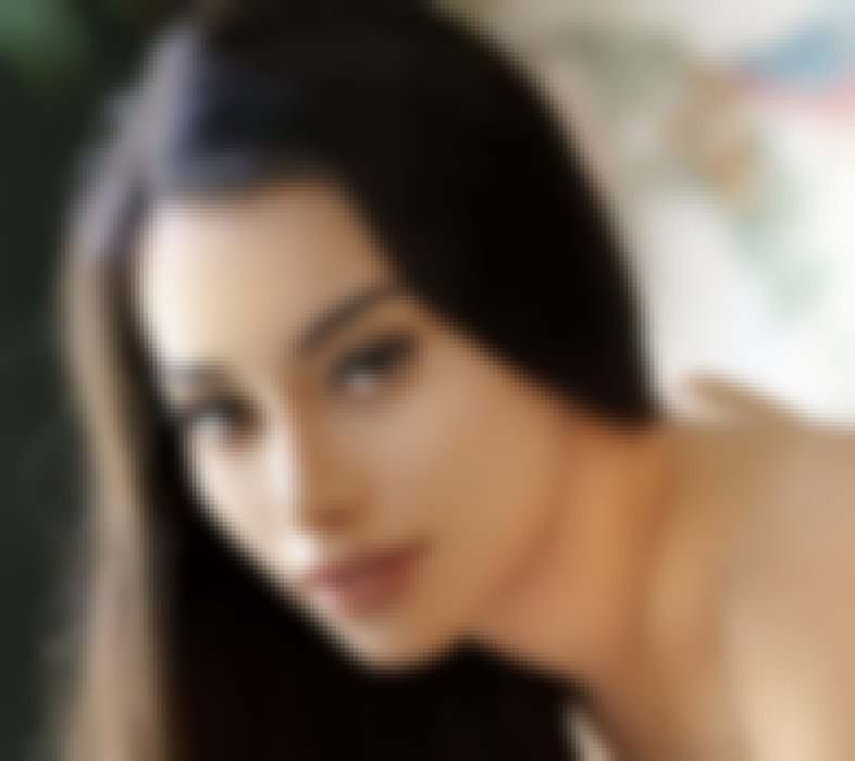Aria Lee