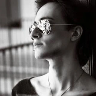 Bee Mcqueen