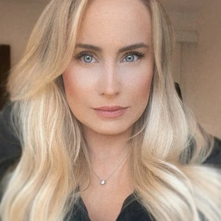 Busty Barbie