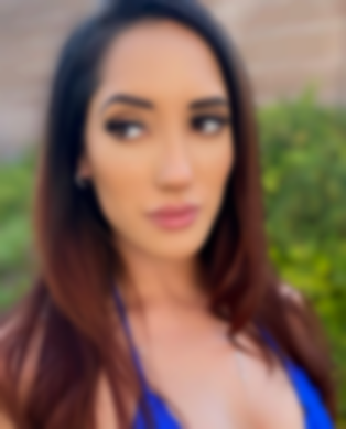 Chloe Amour