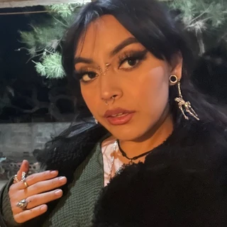 Denisse P Rez