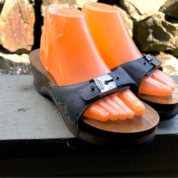 Dr Soles Scholls