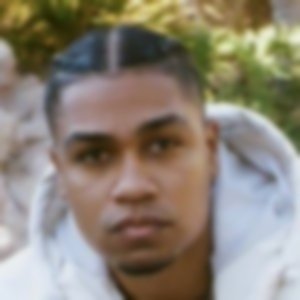Lamont Holt