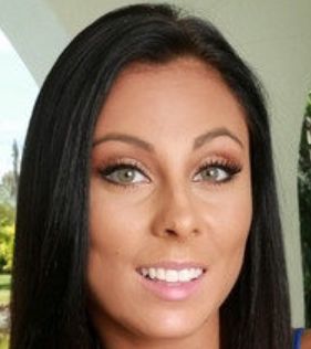 Lexxxi Nicole Scarlet