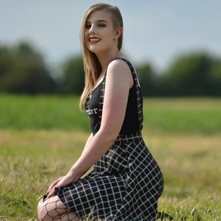 Lily Lou