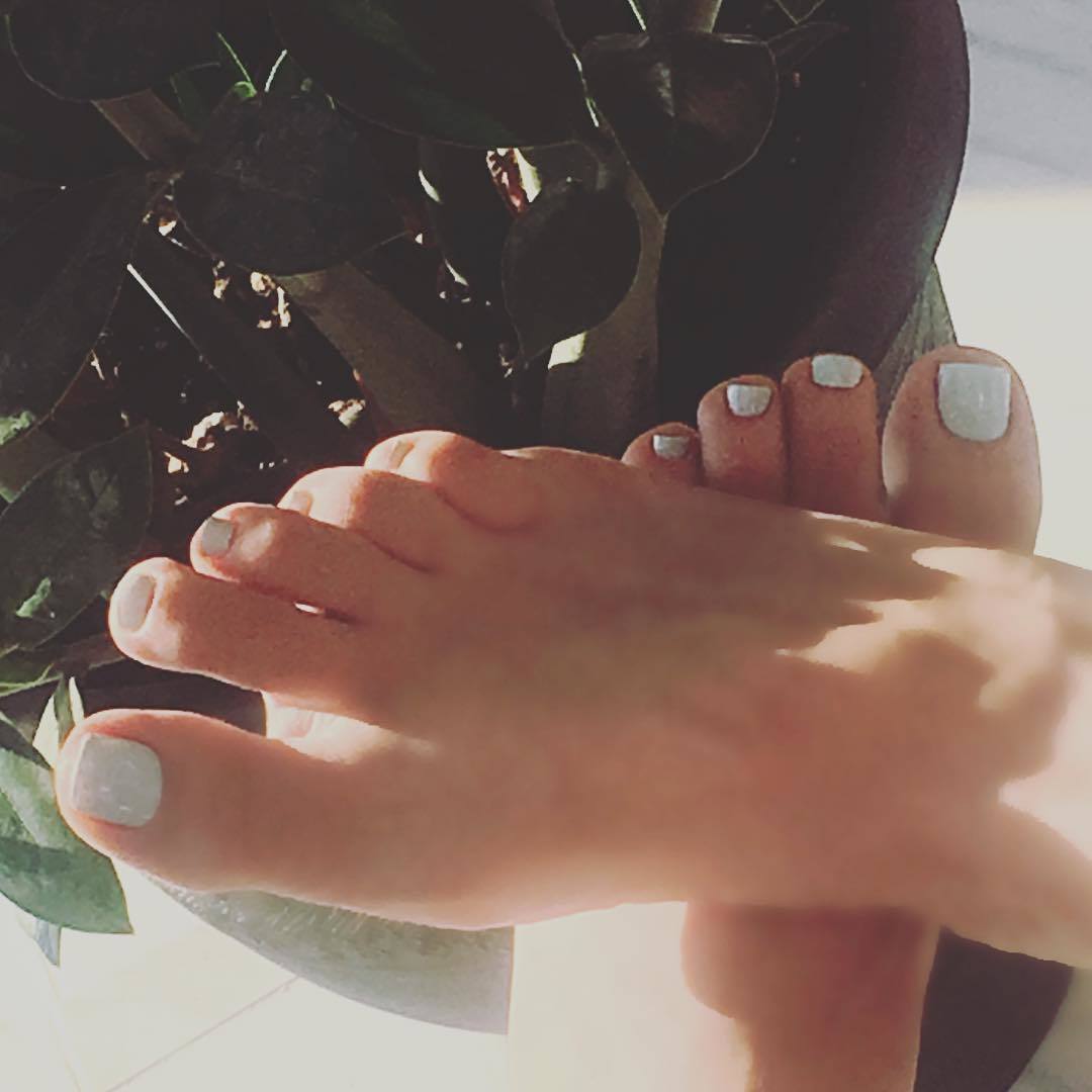 Lori S Hands And Feet