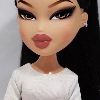 Miss Lingling Busty Asian