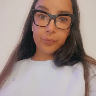 Miss Nicci Quinn