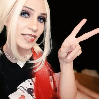 Miss Nicci Quinn