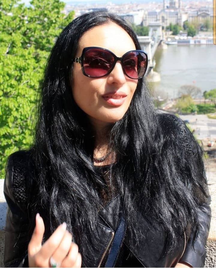 Mistress Lilly Gray