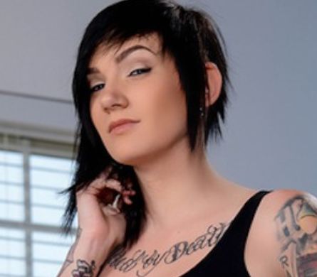 Nikki Flowers