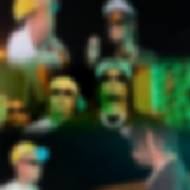 Rochy Rd C A N D E L I E R