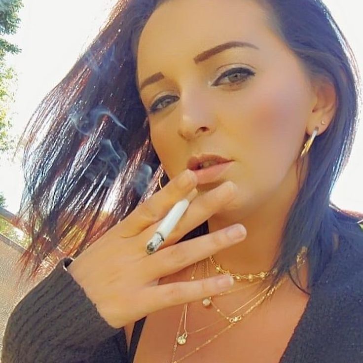 Smoking Beauty