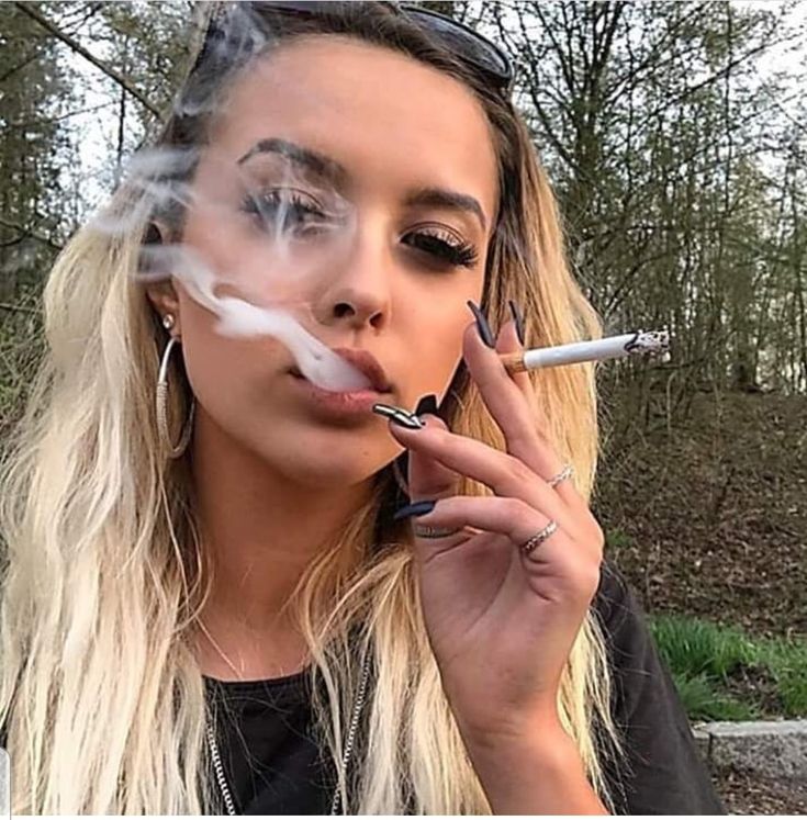 Smoking Beauty