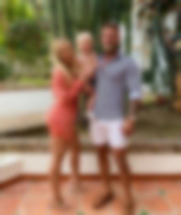 That Naked Mom