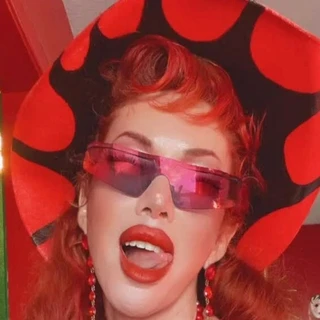 The Scarlett Fever