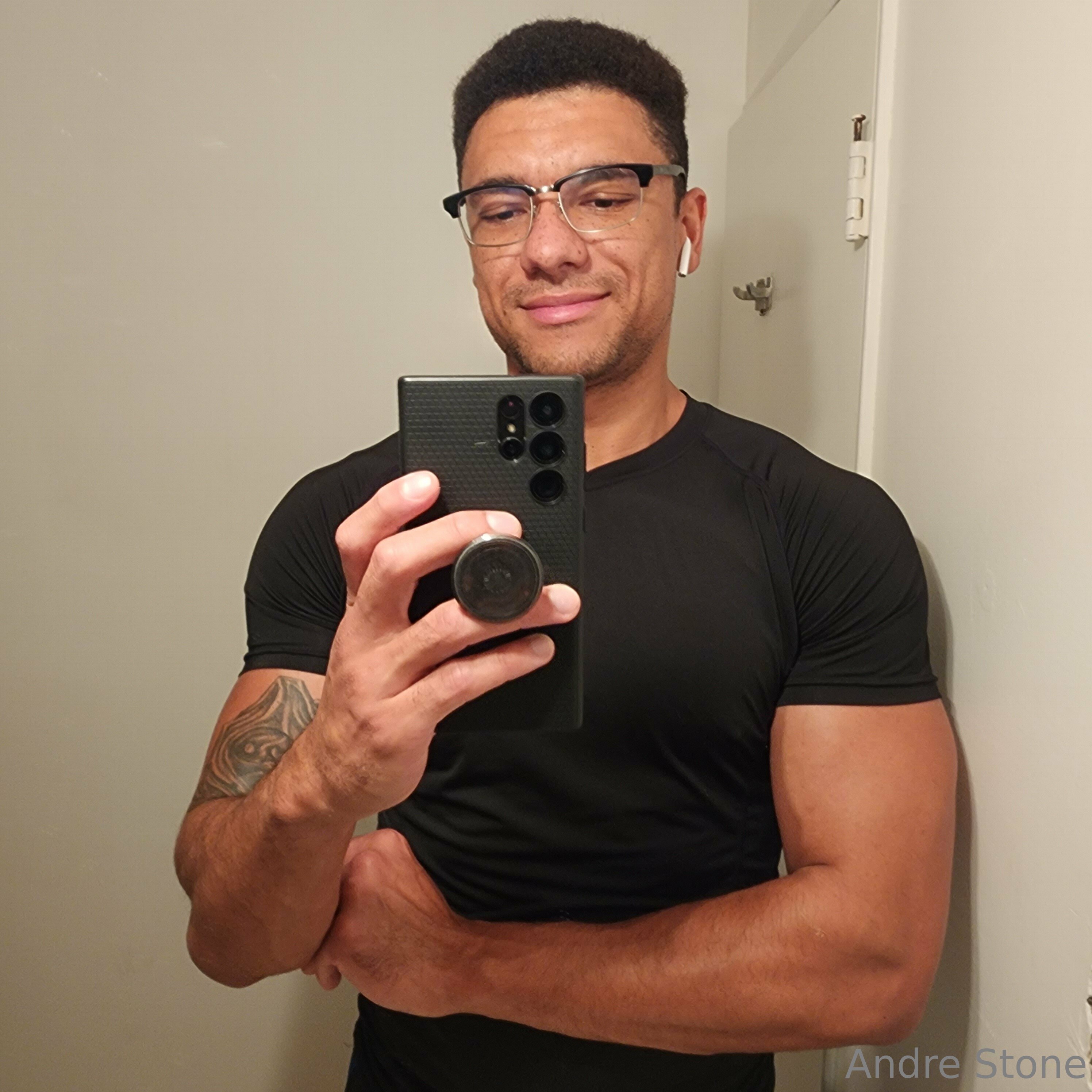Andres Juan - OnlyFans Model Profile Picture