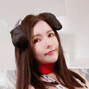 Anri Okita Cosplay - OnlyFans Model Profile Picture