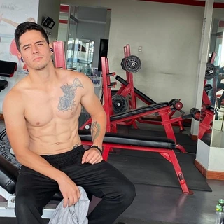 Charlie Blanco Free Account