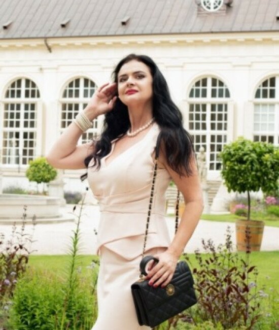 Dominatrix Dinah - OnlyFans Model Profile Picture