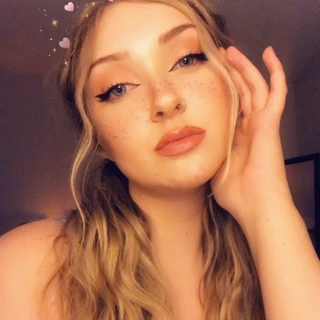 Mona Monroe