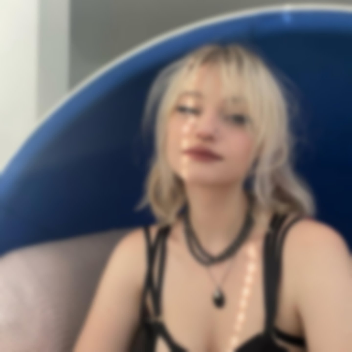 Niki Crow